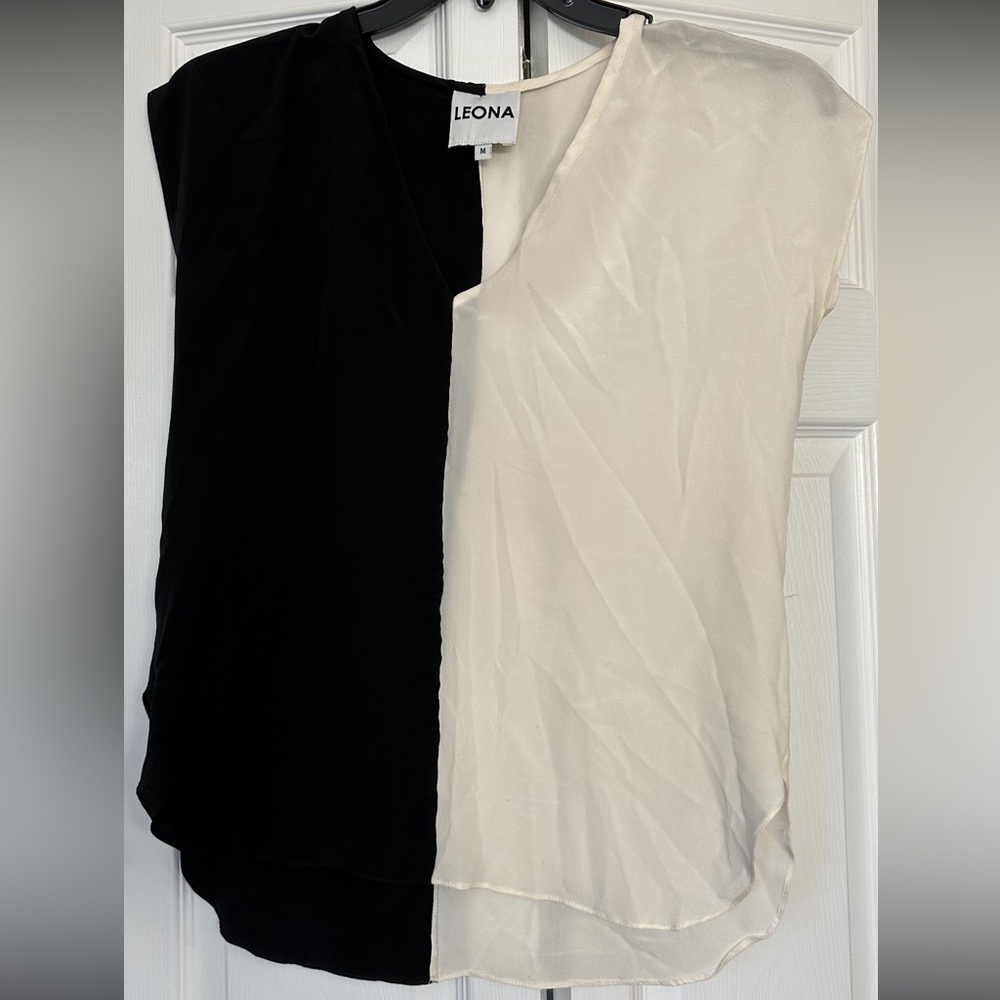 Leona Black and Cream Color Block Top